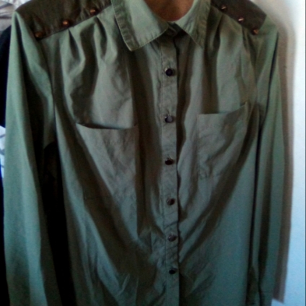 Long sleeve blouse green size m